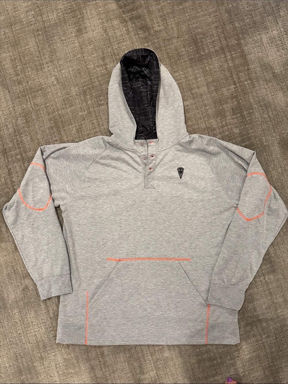 Under Armour Light Gray Hooded Pullover 2XL Black Lined Hood and Orange Accent